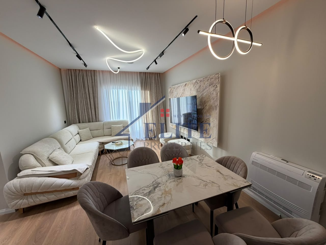 Aura Complesso in via Dritan Hoxha, appartamento 2+1 in affitto