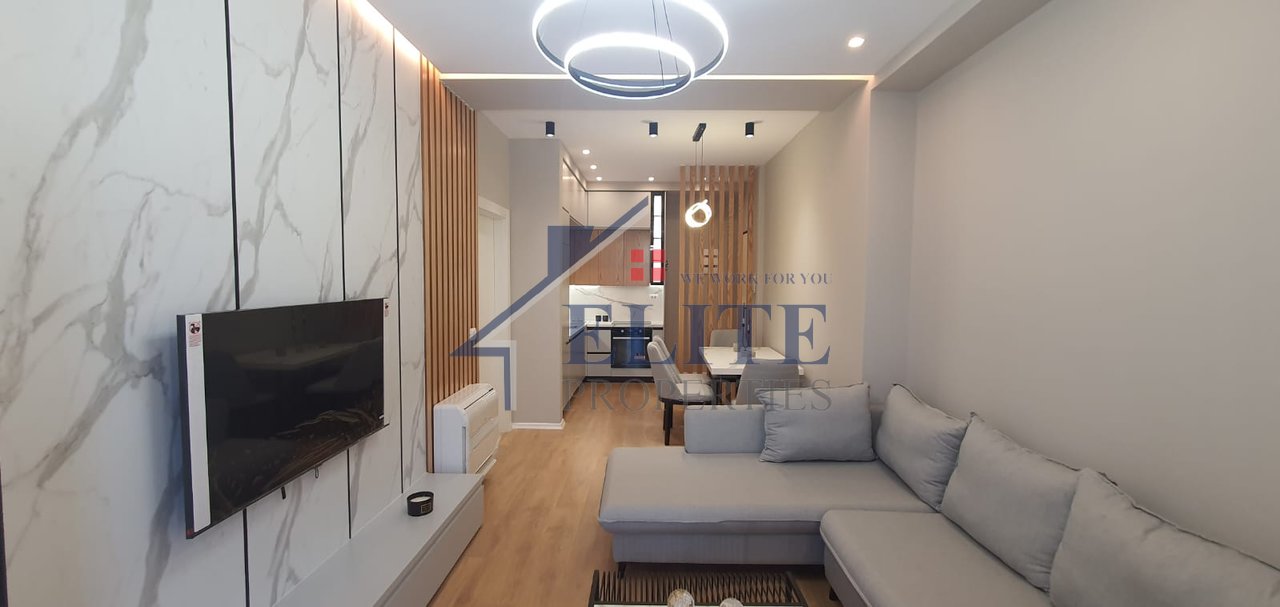 Tirana Garden Building, apartament 1+1 me qira