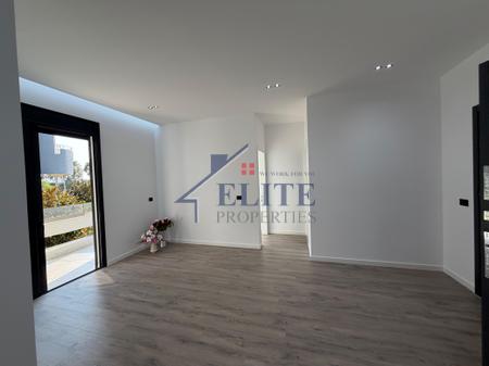 Lungomare,  apartament 1+1 në shitje – Vlorë