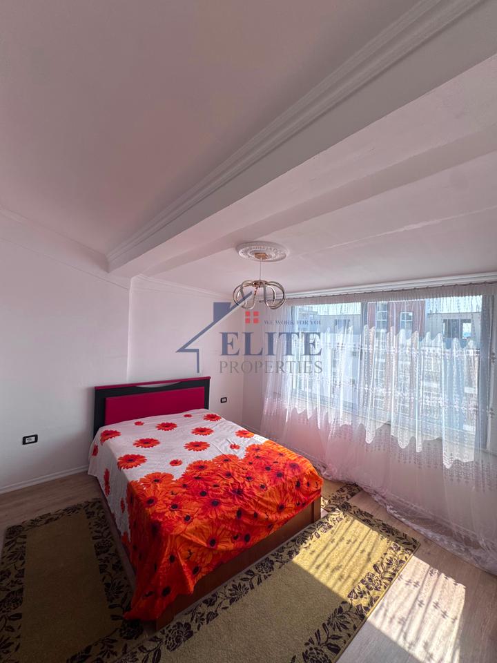 Fresk, prane Thesarit apartament 1+1 ne shitje