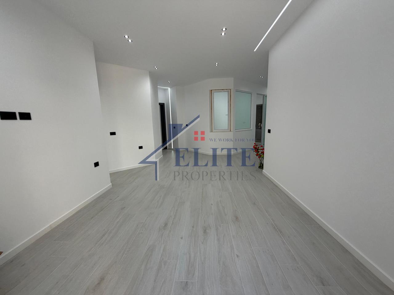 Lungomare – 2+1 apartment for sale, Vlorë
