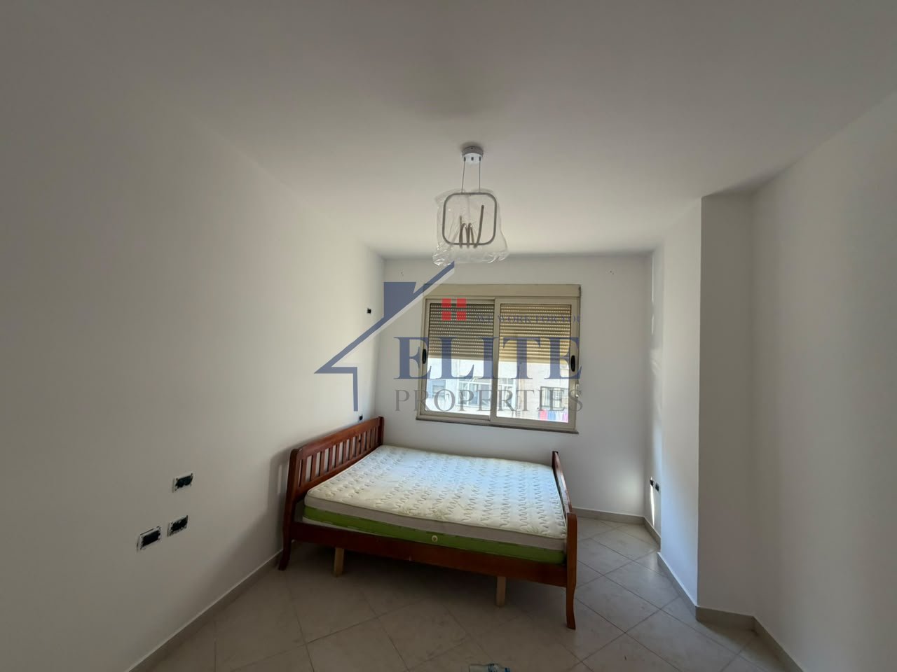Astir, apartament 3+1+2 në shitje, Rruga Teodor Keko