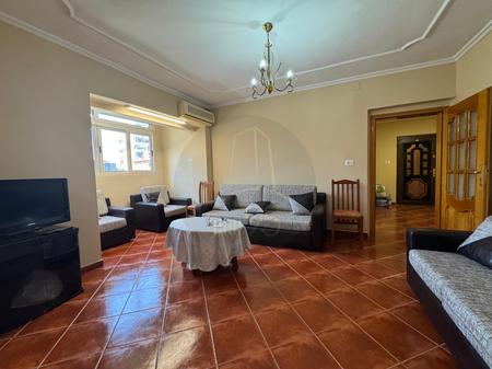 Shitet apartament 1+1, Pazari i Ri