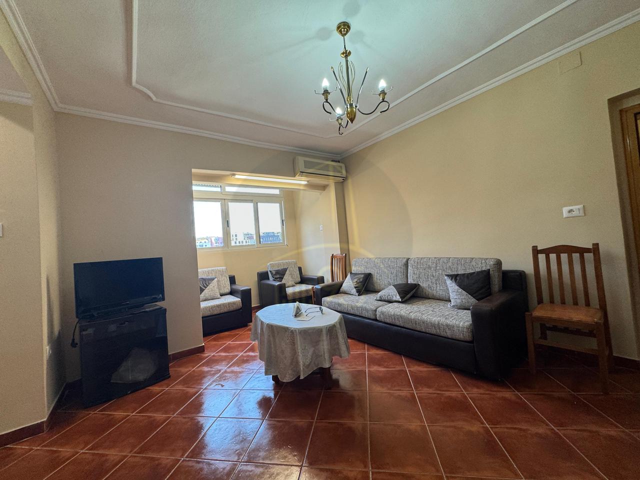 Shitet apartament 1+1, Pazari i Ri