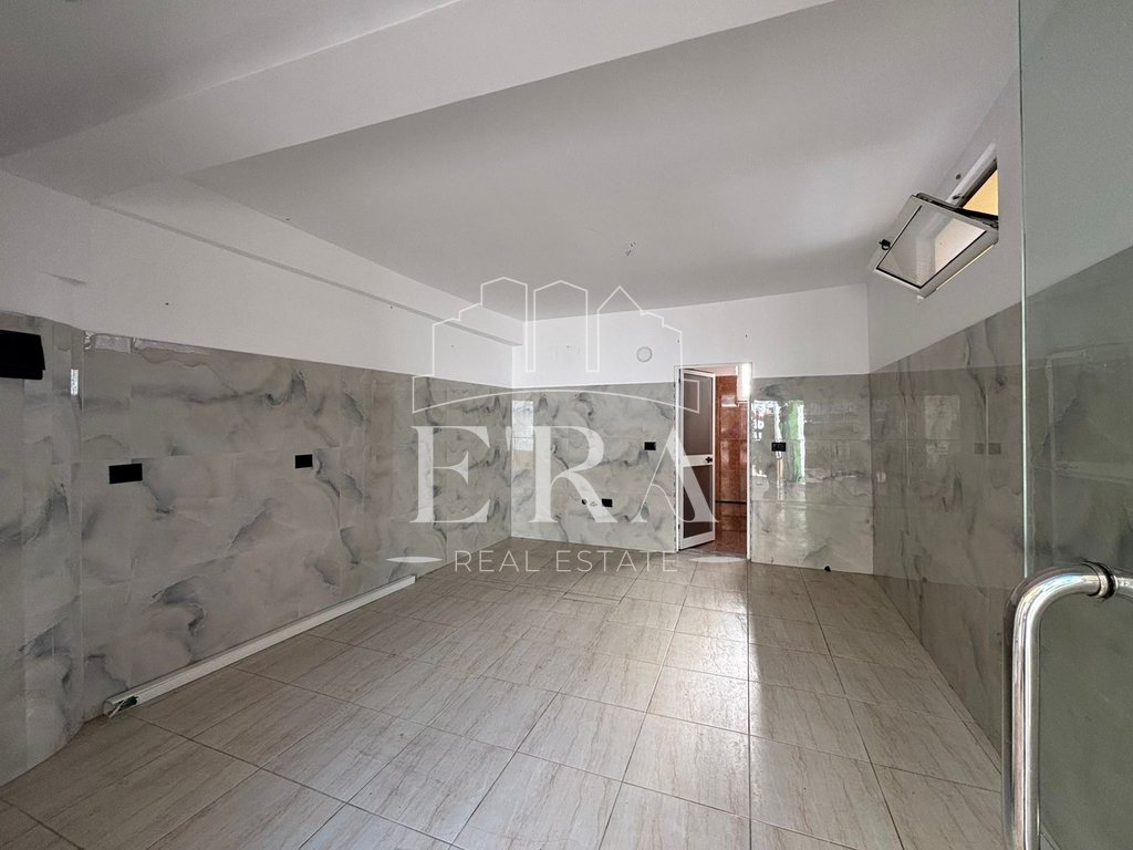 Jepet ambient biznesi me qera Durres, Bulevardi kryesor