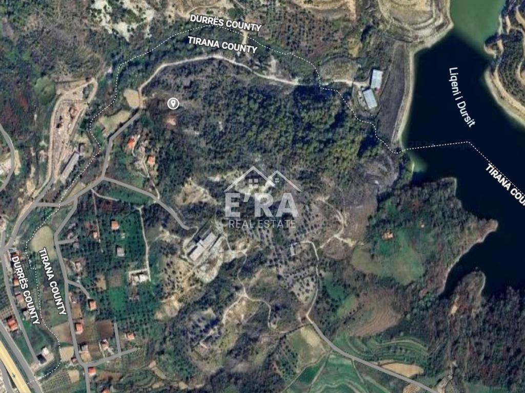 Tokë për Shitje në Golem.