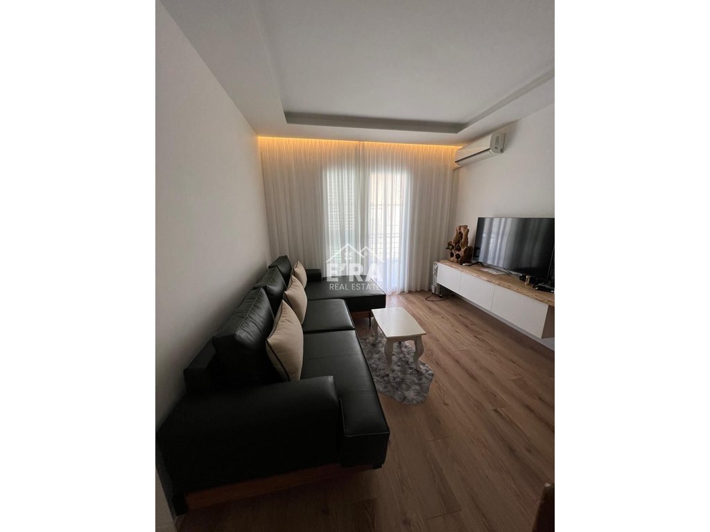 Jepet apartamenti 1+1 me qera,tek drejtoria e policise ,Durres.
