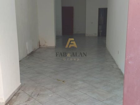 ONLY OLD MATERNITY BUSINESS PREMISES FOR RENT!