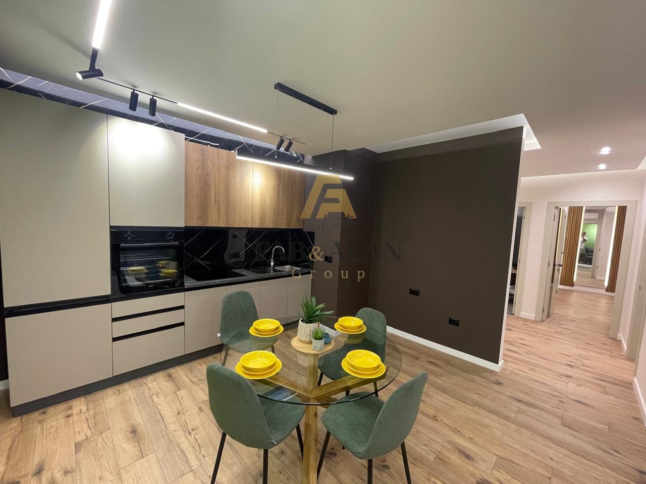 TEK RRUGA E KOSOVAREVE APARTAMENT 2+1 ME QERA!
