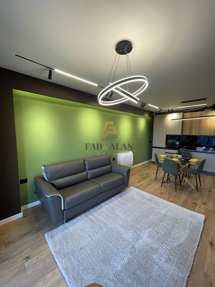 TEK RRUGA E KOSOVAREVE APARTAMENT 2+1 ME QERA!