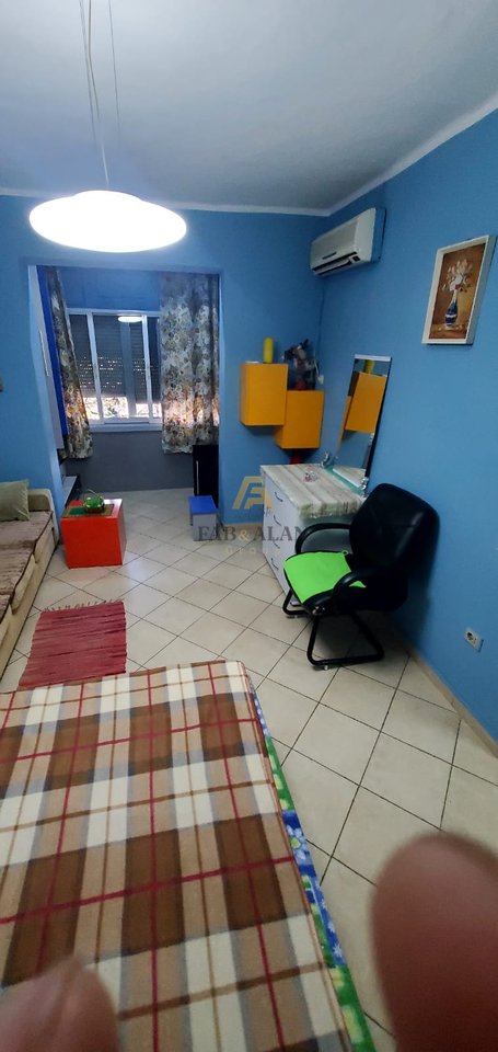 TEK RRUGA BARDHYL APARTAMENT 2+1 PER QERA!