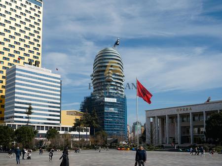 APPARTAMENTO 1+1 IN VENDITA NEL CUORE DI TEK TIRANA!