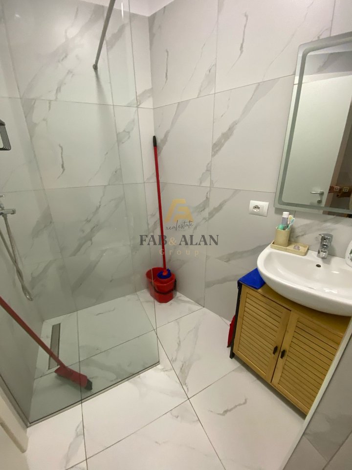 TEK KOPSHTI ZOOLOGJIK APARTAMENT 1+1 PER QERA!