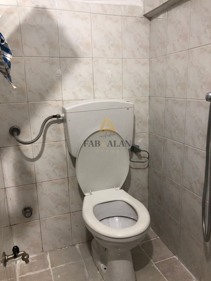 FIRST FLOOR OF A VILLA FOR RENT IN NE MEDRESE!