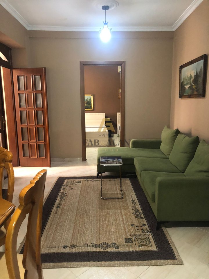 FIRST FLOOR OF A VILLA FOR RENT IN NE MEDRESE!