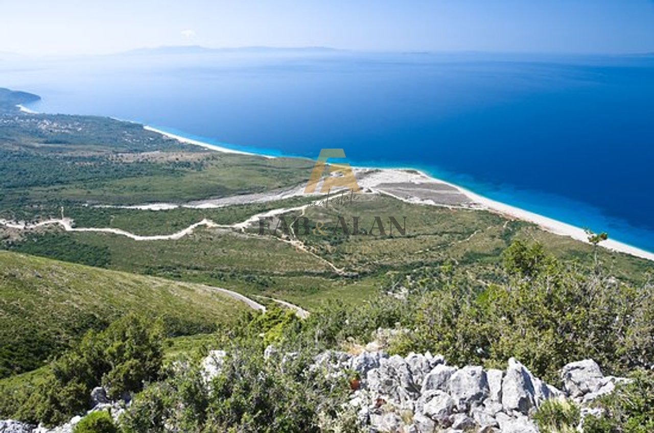 PRANE PALASES 72 HA LAND FOR SALE!