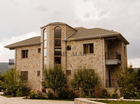 HOTEL FOR SALE IN VOSKOPOJE AND KORCE!
