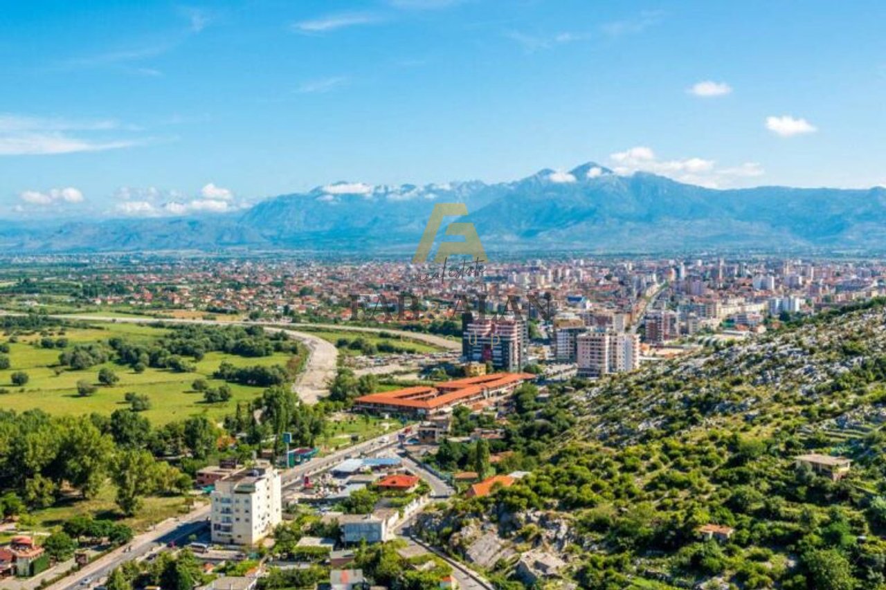 NEW BUILDING 2000 M2 FOR SALE!