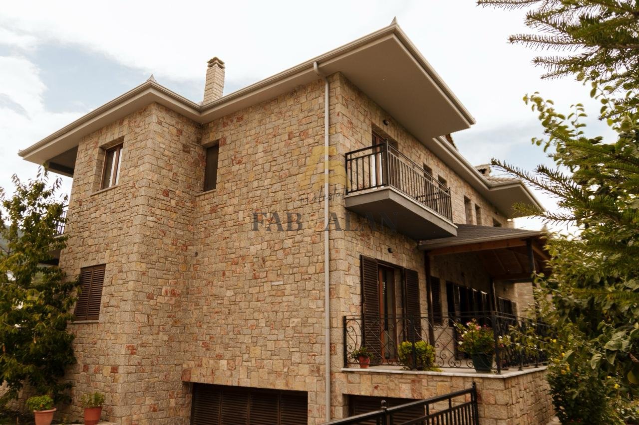 HOTEL FOR SALE IN VOSKOPOJE AND KORCE!