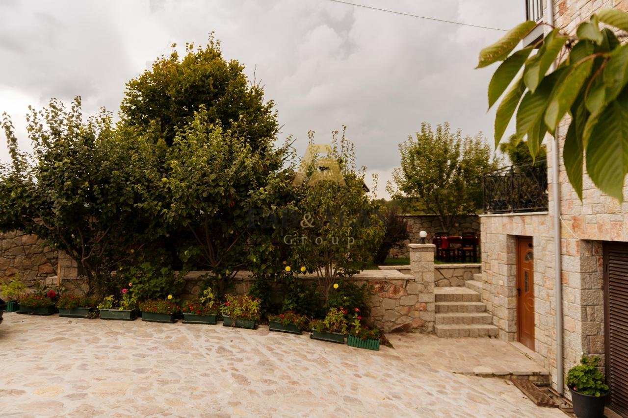 HOTEL FOR SALE IN VOSKOPOJE AND KORCE!