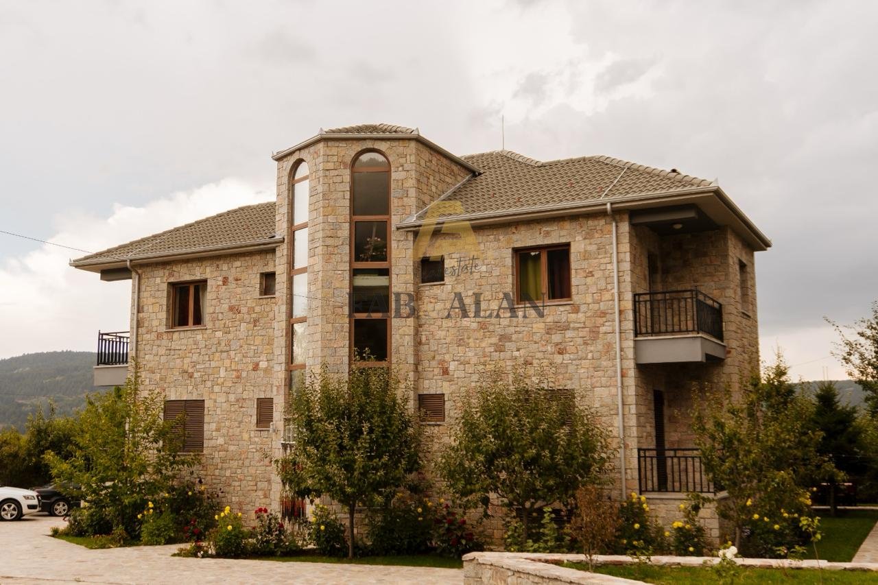 HOTEL FOR SALE IN VOSKOPOJE AND KORCE!