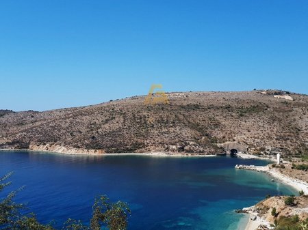 NE PORTO PALERMO 10.000 M2 DI TERRENO IN VENDITA!