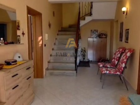 VILLA SU 3 PIANI IN VENDITA A PORCELAN TIRANA