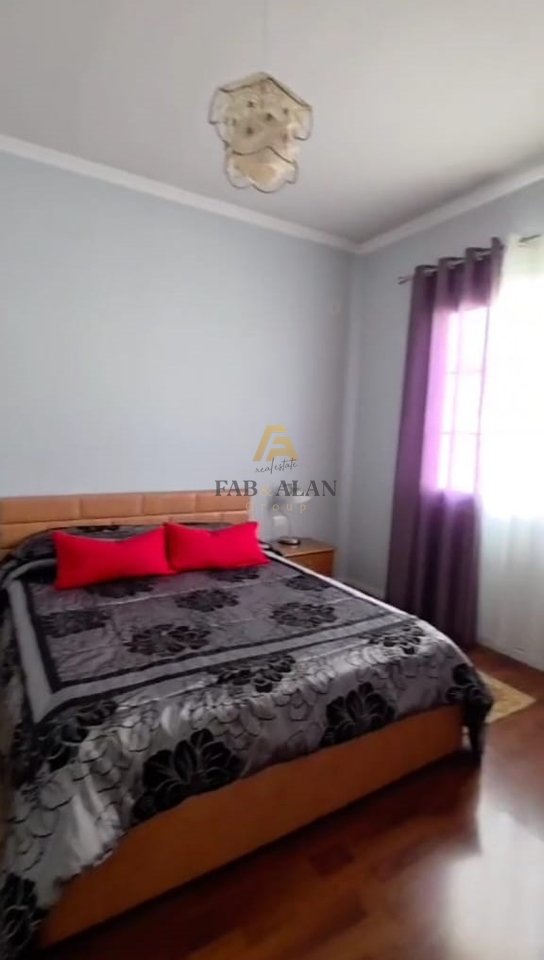 VILLA SU 3 PIANI IN VENDITA A PORCELAN TIRANA