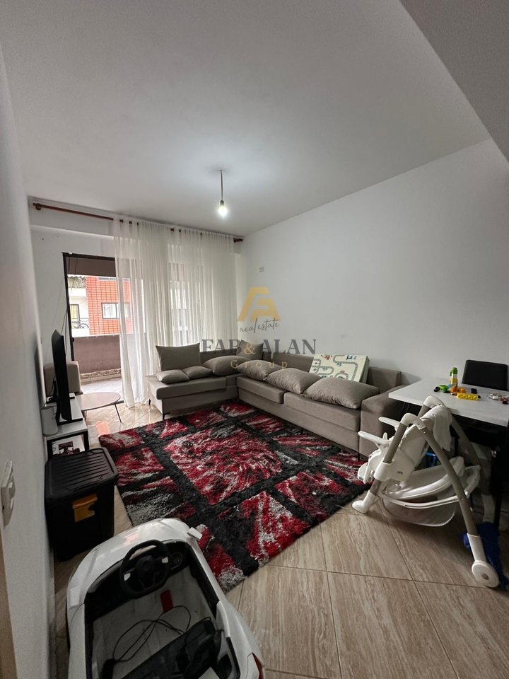 OKAZION!!!!TEK FABRIKA E MIELLIT APARTAMENT 1+1 PER SHITJE!