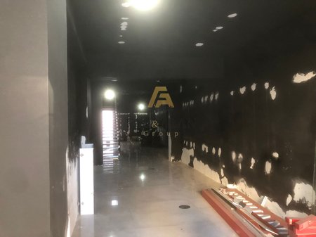 LOCALE COMMERCIALE IN AFFITTO 300 M² NELL'AREA DI WILLSON SQUARE