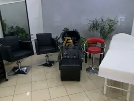 NEGOZIO IN VENDITA 100 M² A YZBERISHT – CON MUTUO
