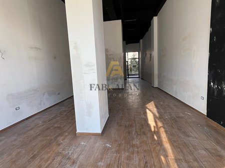 NEGOZIO IN AFFITTO 139 M² A ASTIR