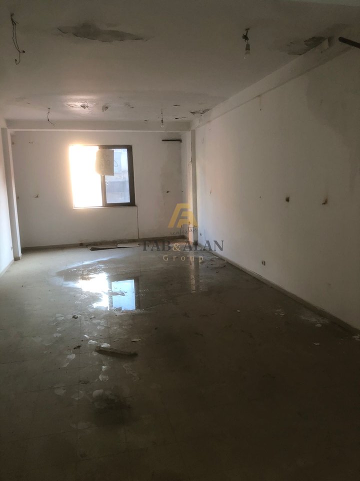 BUSINESS PREMISES FOR RENT 300 M² IN THE WILLSON SQUARE AREA