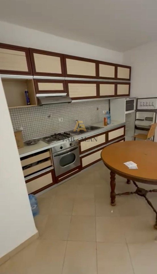 SHITET APARTAMENT  2+1 NE PLAZH GOLEM