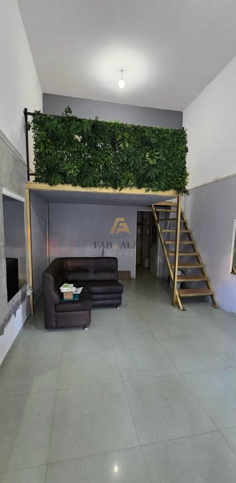 LOCALE COMMERCIALE IN AFFITTO - VIA '4 DESHMORET'!