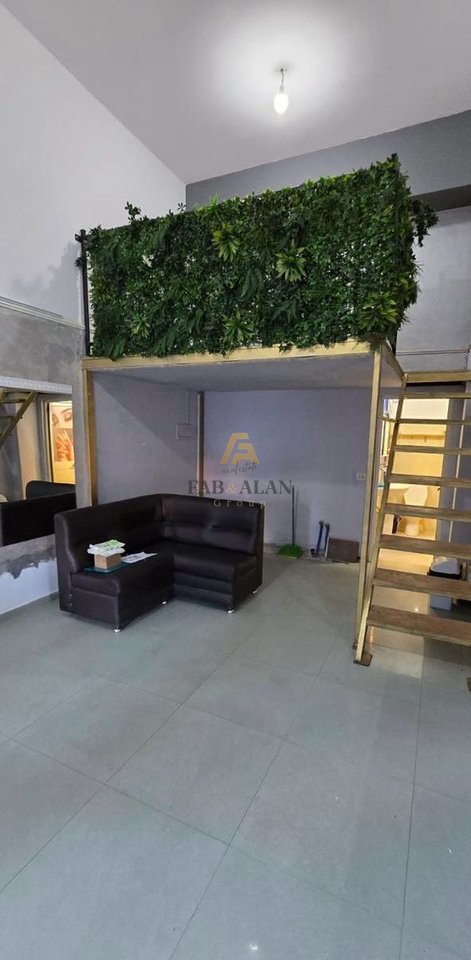 LOCALE COMMERCIALE IN AFFITTO - VIA '4 DESHMORET'!