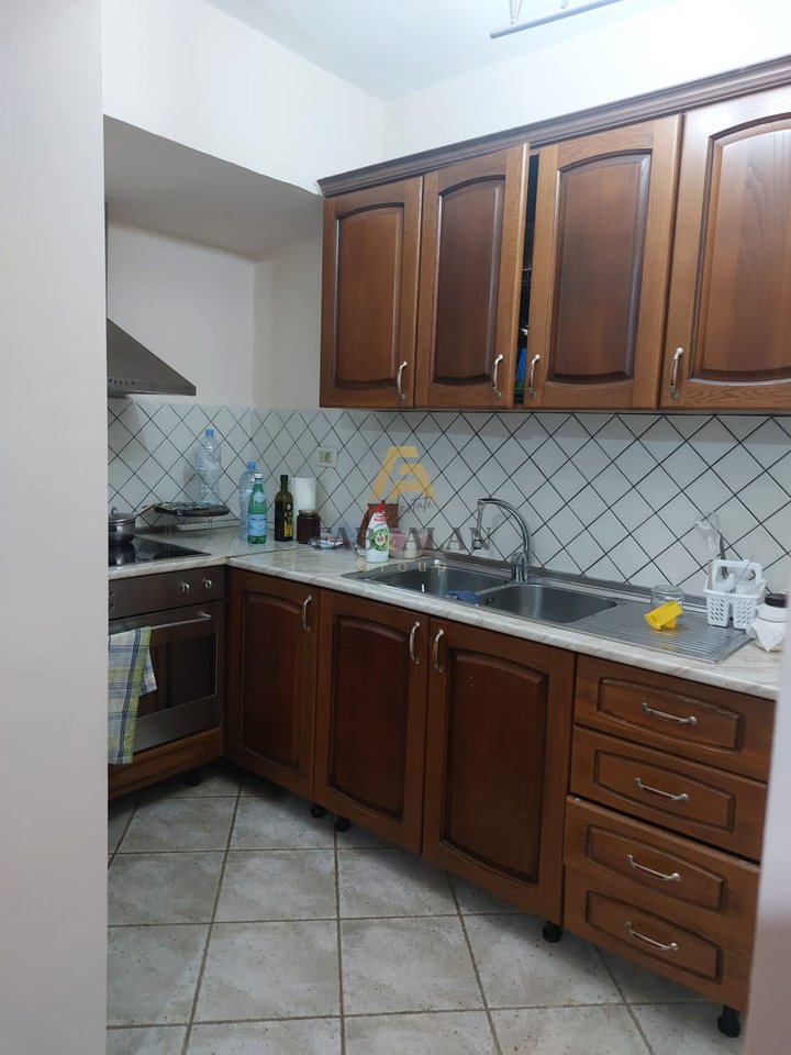 TEK OXHAKU APARTAMENT 2+1 PER QERA!