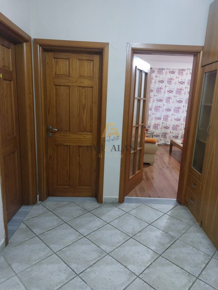 TEK OXHAKU APARTAMENT 2+1 PER QERA!