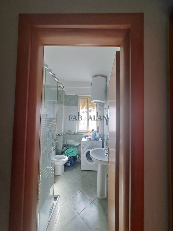 NE DURRES APARTAMENT 2+1 PER SHITJE!