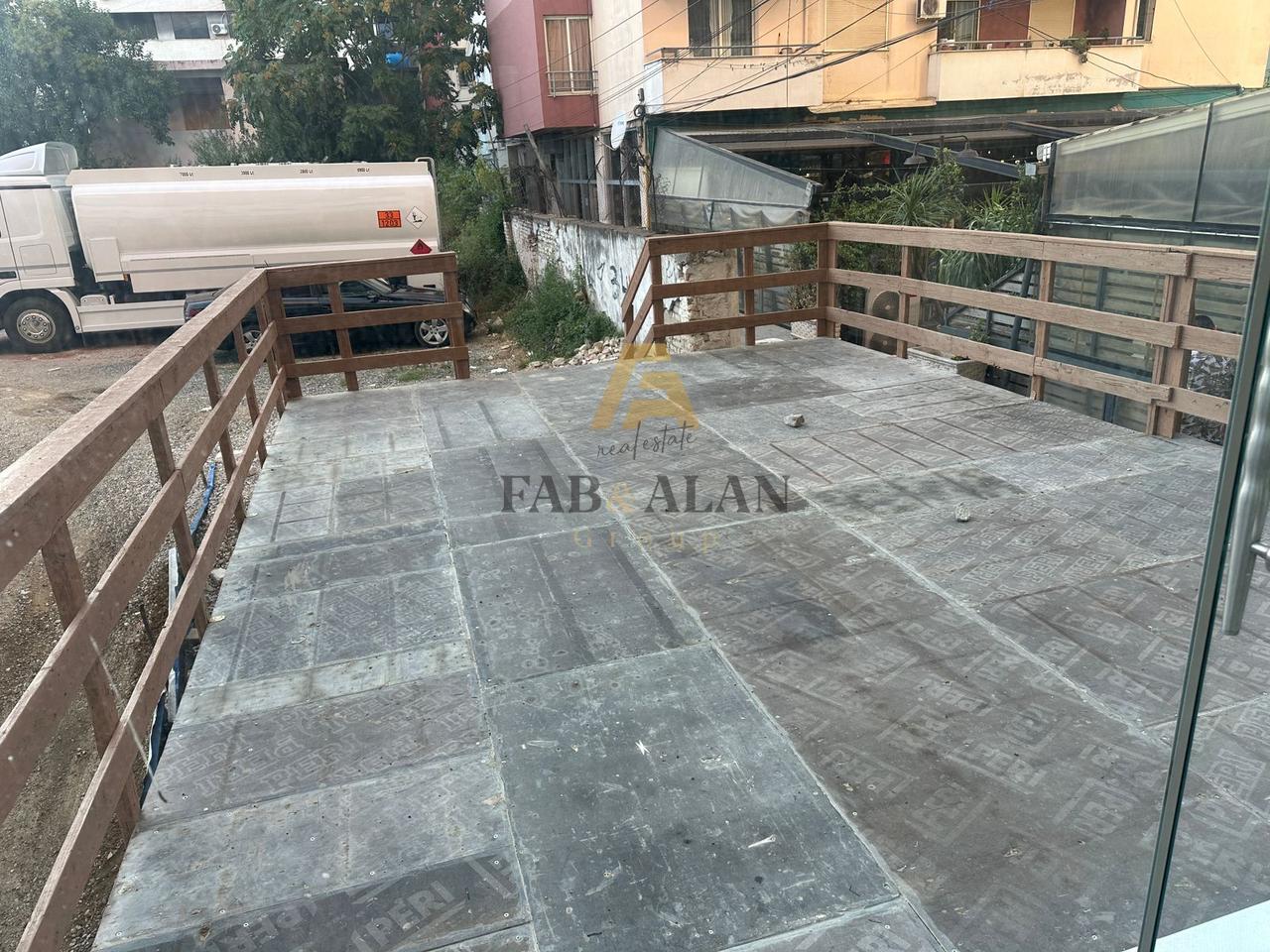 NE YZBERISHT PRANE KMY AMBIENT BIZNESI PER QERA!