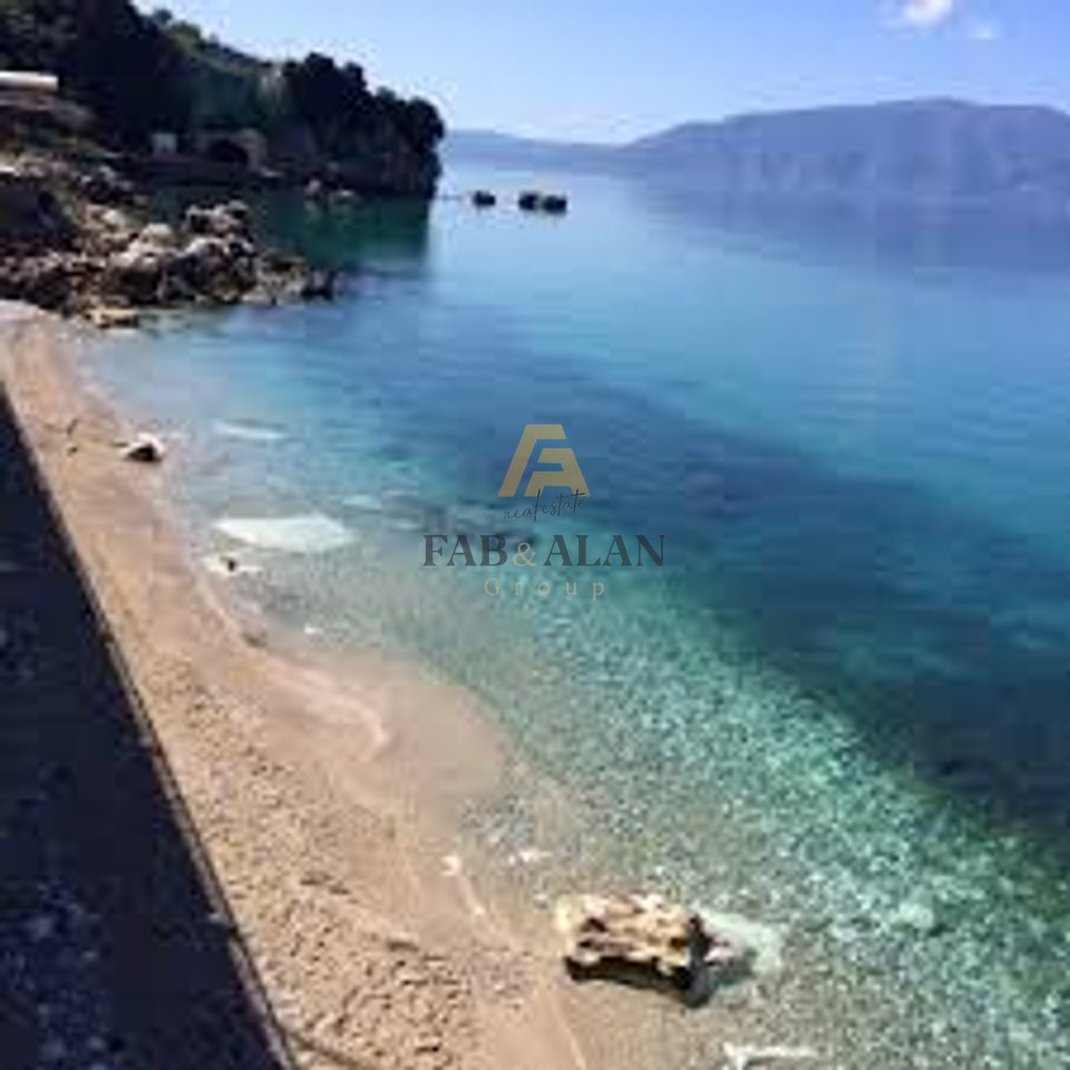 APPARTAMENTO 2+1 IN VENDITA VICINO ALL'ACQUA FREDDA A VLORA!
