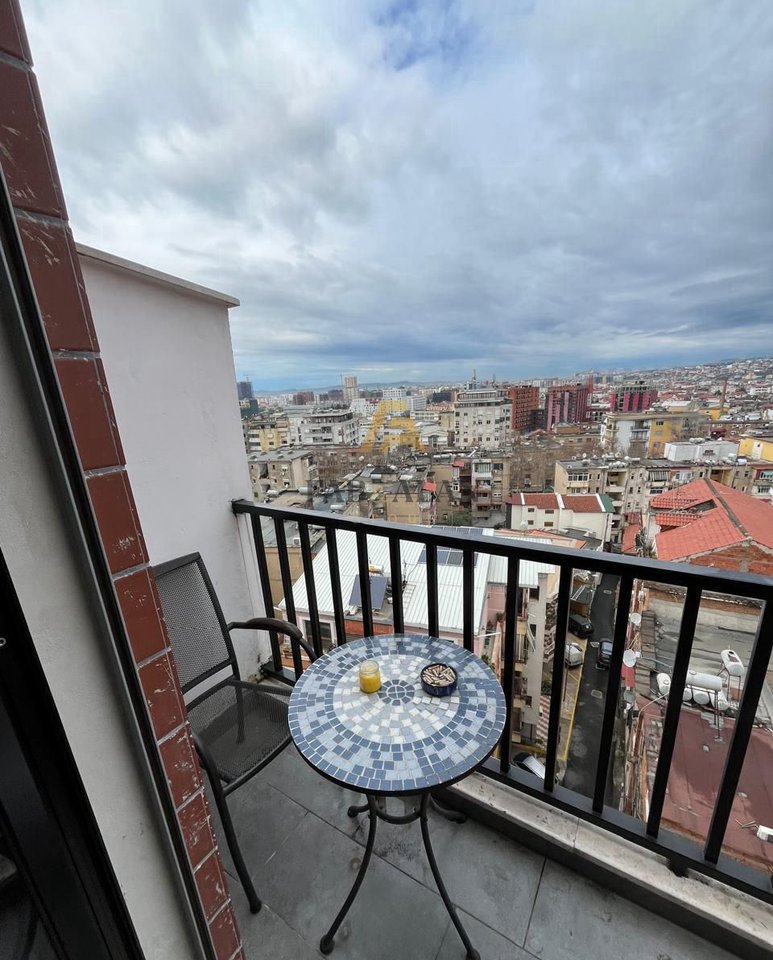 TEK VILA GOLD APARTAMENT 2+1 PER SHITJE!