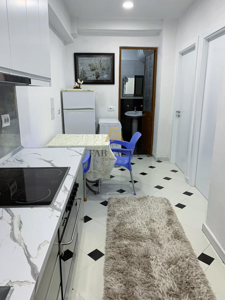 PRANE 5 MAJIT APARTAMENT 1+1 PER QERA PJESE E NJE KATI VILE!