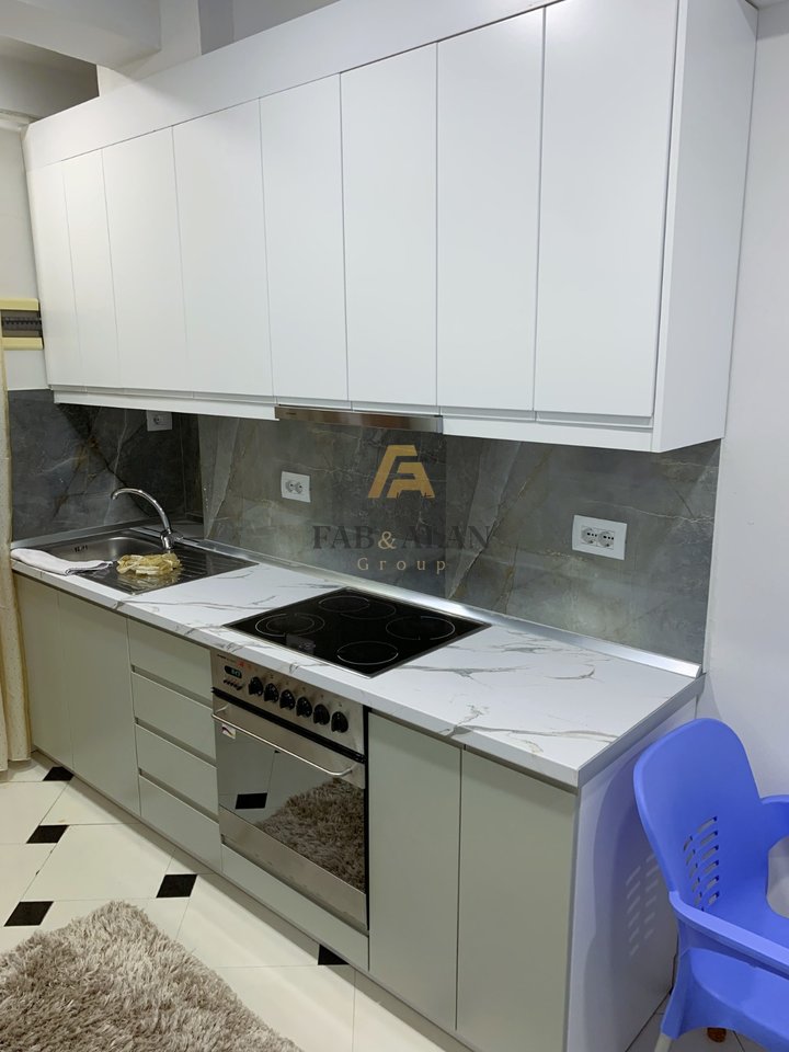 PRANE 5 MAJIT APARTAMENT 1+1 PER QERA PJESE E NJE KATI VILE!