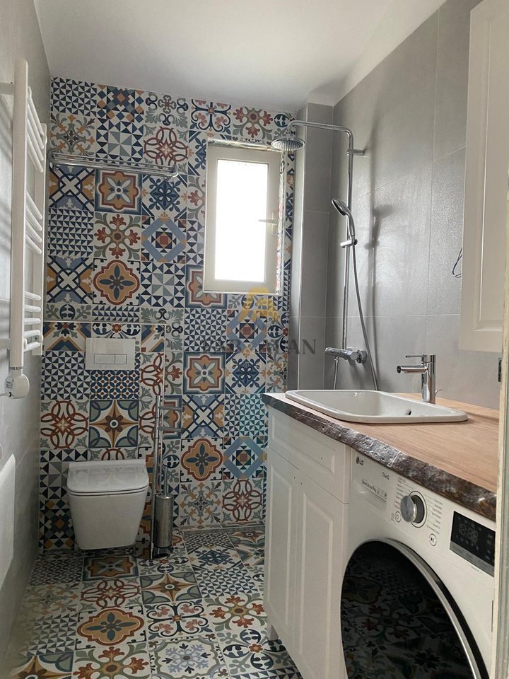 NE QERRET APARTAMENT 1+1+BAHCE PER SHITJE!