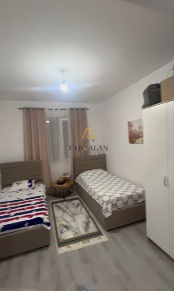 Shitet Apartament 2+1, plotësisht i mobiluar UNIVERS CITY QTU