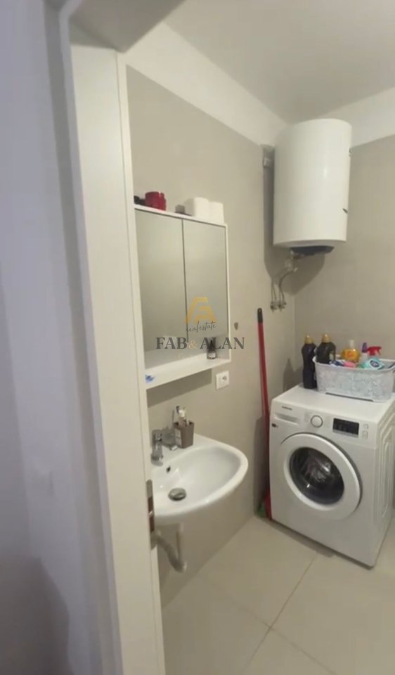 Shitet Apartament 2+1, plotësisht i mobiluar UNIVERS CITY QTU