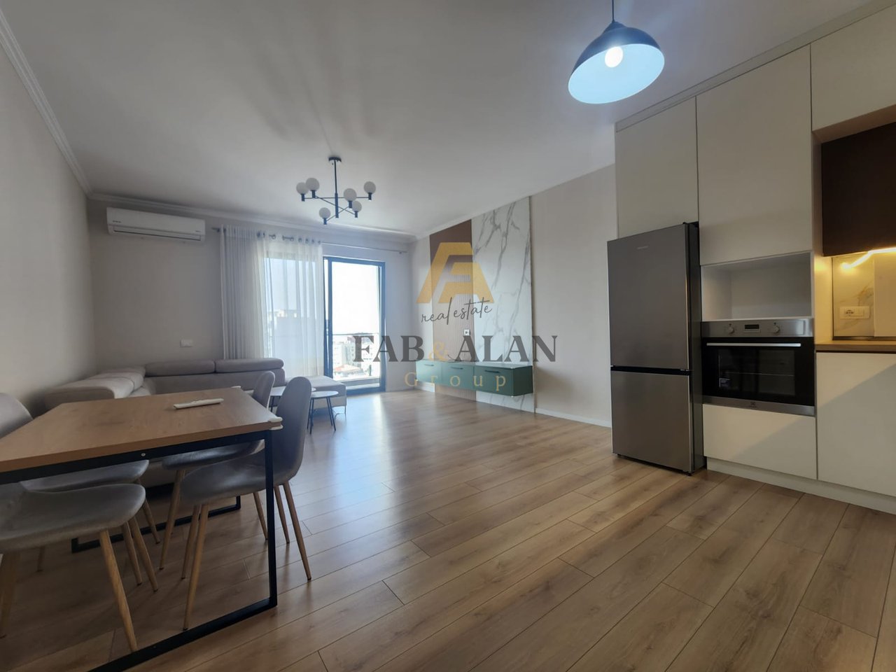 Apartament me qira te Farmacia 10, Kompleksi Arlis
