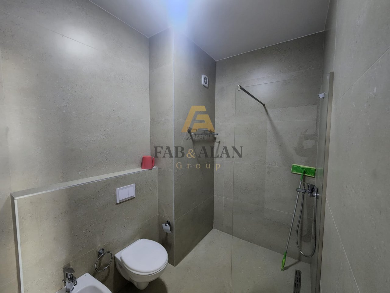 Apartament me qira te Farmacia 10, Kompleksi Arlis