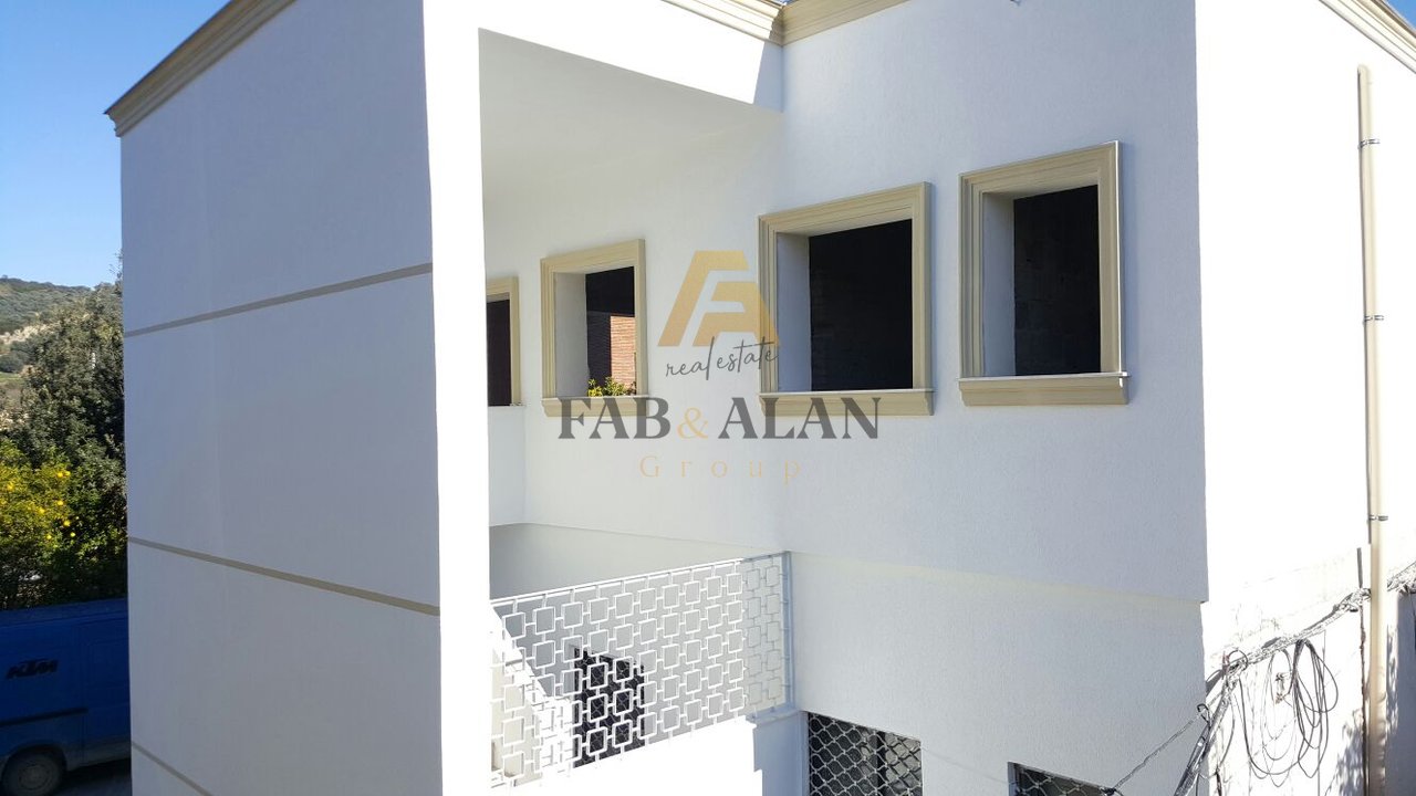 Zyrë Për Shitje në Kombinat, Tiranë - 70,000.00€ | 115 m²